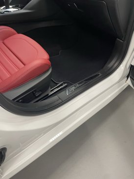 New 2025 Alfa Romeo Giulia AWD w/ Veloce Package AWD image 9