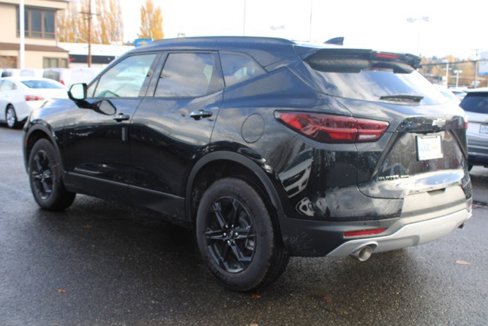 New 2025 Chevrolet Blazer LT w/ Midnight/Sport Edition image 3