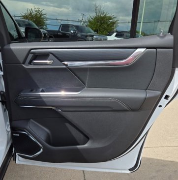 New 2025 GMC Acadia Elevation w/ Elevation Premium Package image 17
