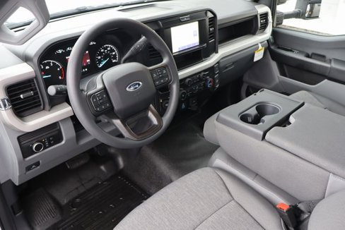 New 2026 Ford F550 4x4 Regular Cab Super Duty image 5