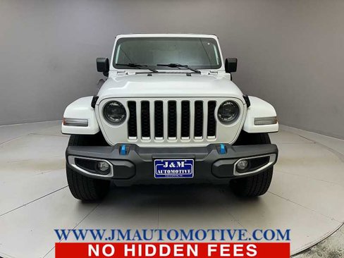 Used 2023 Jeep Wrangler Sahara image 8