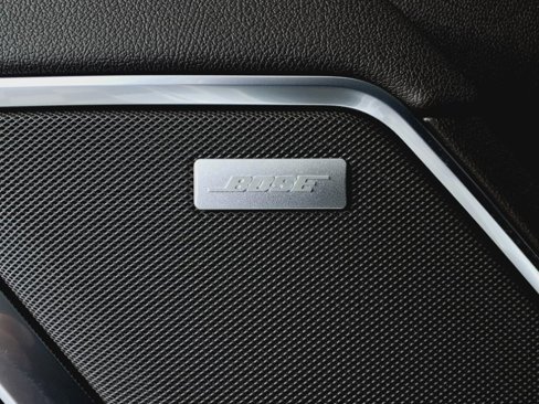 New 2026 GMC Sierra 1500 SLT image 17