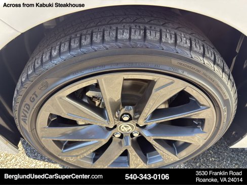 Used 2024 Toyota Corolla SE image 36
