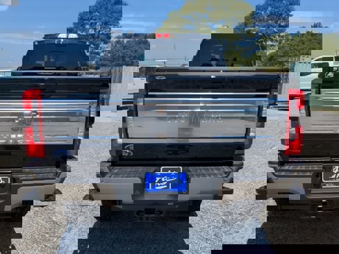 New 2026 Ford F250 Platinum image 4