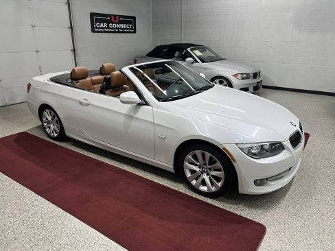 Used 2012 BMW 328i Convertible image 4