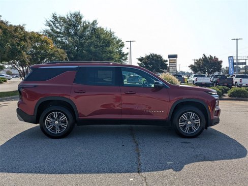 New 2026 Chevrolet Traverse LT w/ Enhanced Driving Package image 9