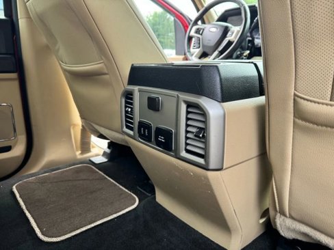 Used 2017 Ford F250 Lariat w/ Chrome Package image 16