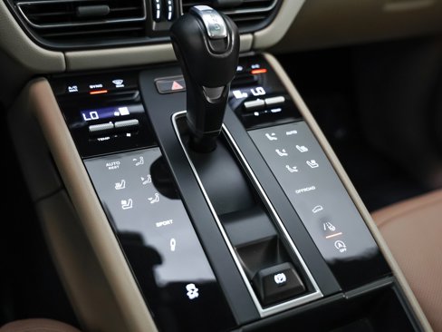 Certified 2023 Porsche Macan S image 19