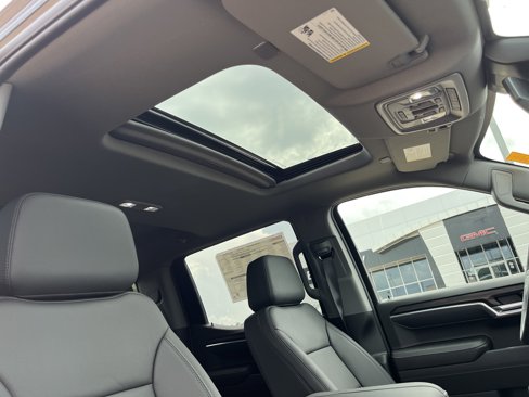 New 2025 GMC Sierra 1500 SLT w/ SLT Premium Plus Package image 21