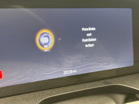 Used 2024 Jeep Grand Cherokee L Limited image 10