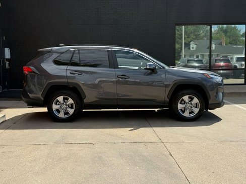 Used 2025 Toyota RAV4 XLE image 12