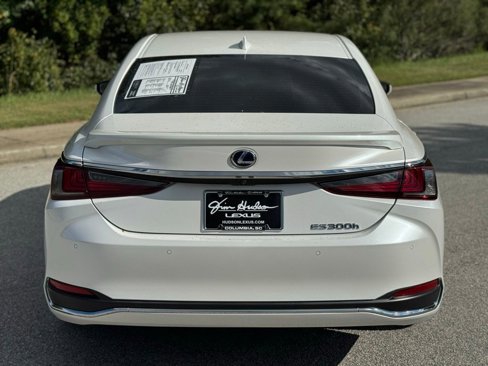 Used 2020 Lexus ES 300h w/ Premium Package image 12