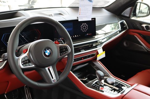 New 2025 BMW X5 M Competition w/ Executive Package image 15