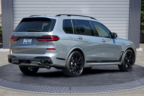 New 2026 BMW X7 M60i image 4
