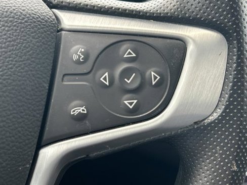 Used 2024 GMC Terrain SLE image 13