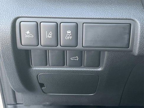 New 2025 Mitsubishi Eclipse Cross SE image 29