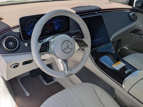 New 2026 Mercedes-Benz EQE 320 4MATIC SUV image 3