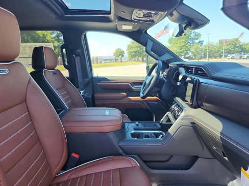 New 2026 GMC Sierra 3500 Denali Ultimate image 7