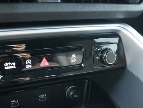 New 2025 Audi Q5 Premium Plus image 27