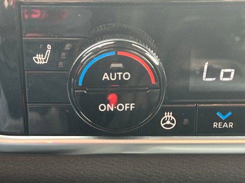 Used 2022 Nissan Rogue Platinum w/ Head-Up Display Package image 44