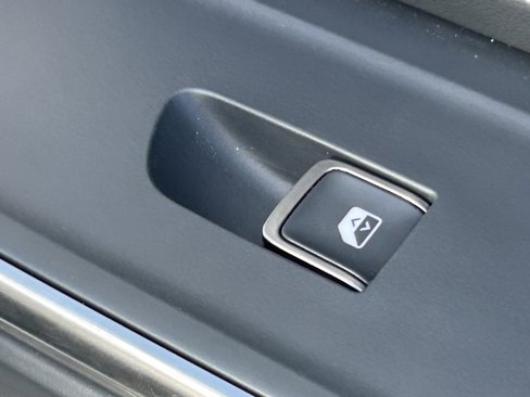 Used 2024 Rivian R1S Adventure image 36