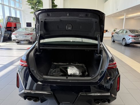New 2026 BMW M5 w/ Executive Package image 13
