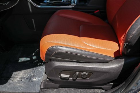 Used 2024 Kia Carnival SX Prestige image 25