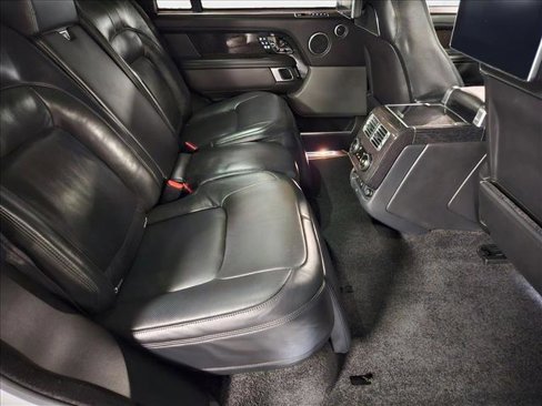 Used 2019 Land Rover Range Rover Long Wheelbase Autobiography image 19