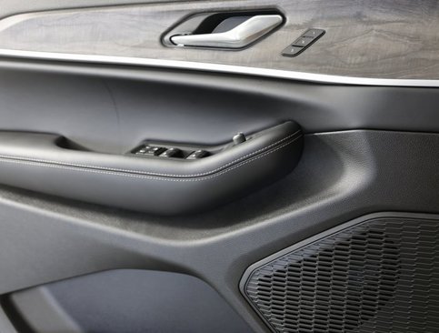 New 2025 Jeep Grand Cherokee L Limited image 29