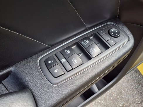 Used 2021 Dodge Charger R/T w/ Plus Group image 12