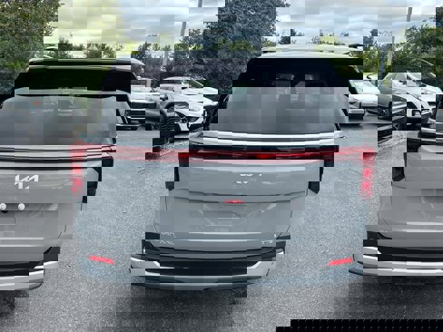 New 2026 Kia Carnival EX image 6