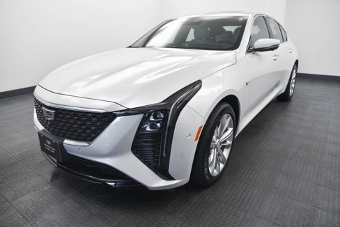Used 2025 Cadillac CT5 Premium Luxury image 3