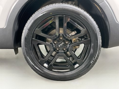 Used 2024 Kia Telluride EX X-Line image 11