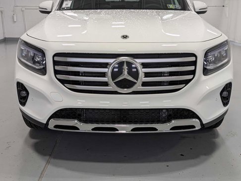 New 2025 Mercedes-Benz GLB 250 4MATIC image 2