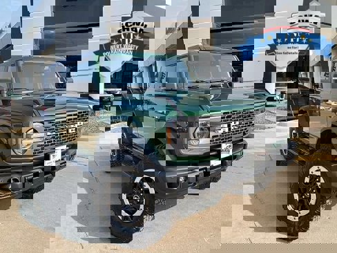 Used 2023 Ford Bronco Badlands w/ Sasquatch Package image 1