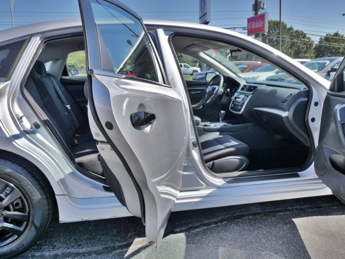 Used 2018 Nissan Altima 2.5 S w/ S Convenience Package image 10