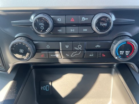 New 2026 Ford F250 4x4 Crew Cab Super Duty image 23