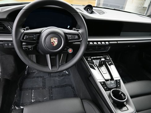 Certified 2025 Porsche 911 Carrera image 6