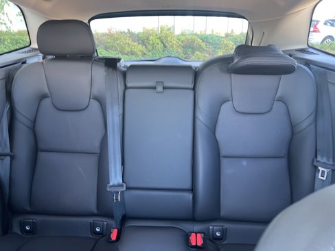 Certified 2025 Volvo XC60 B5 Plus image 25