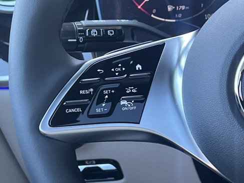 Certified 2025 Mercedes-Benz GLC 300 image 31