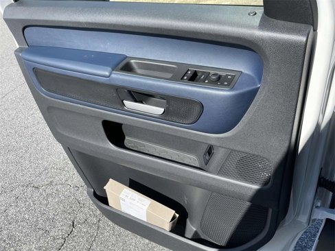 New 2025 Volkswagen ID. Buzz Pro S image 17