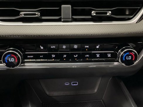 New 2026 Chevrolet Equinox LT w/ Convenience Package II image 20
