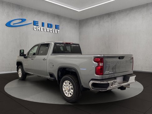 New 2026 Chevrolet Silverado 3500 LT image 5