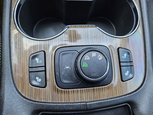 Certified 2023 GMC Acadia SLE w/ Driver Convenience Package image 30