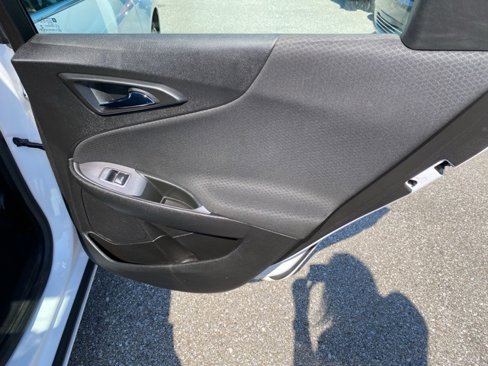 Used 2019 Chevrolet Malibu LS image 25