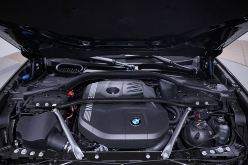 New 2026 BMW 740i w/ Premium Package image 18