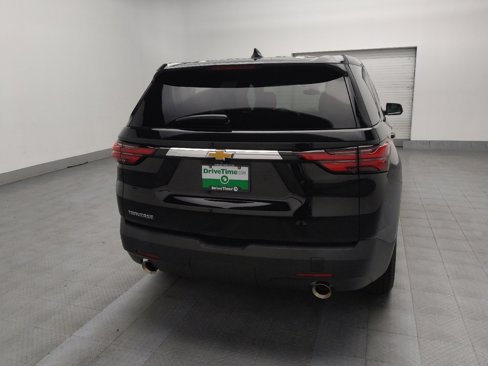Used 2022 Chevrolet Traverse LS image 7