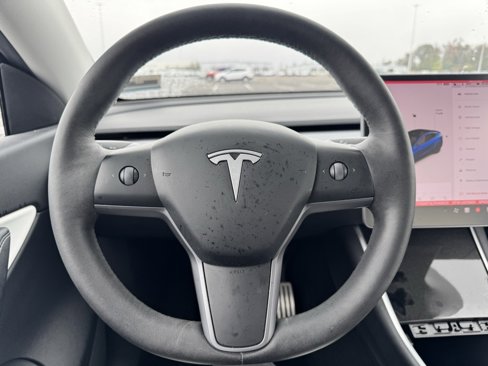 Used 2020 Tesla Model Y Performance image 18