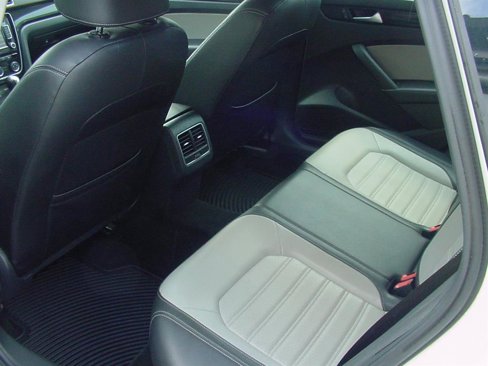 Used 2015 Volkswagen Passat 1.8T Sport image 23