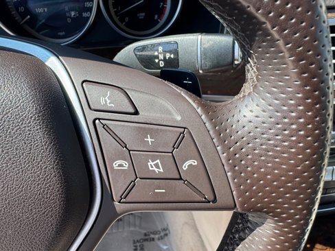 Used 2014 Mercedes-Benz E 350 4MATIC Sedan w/ Premium 1 Package image 21
